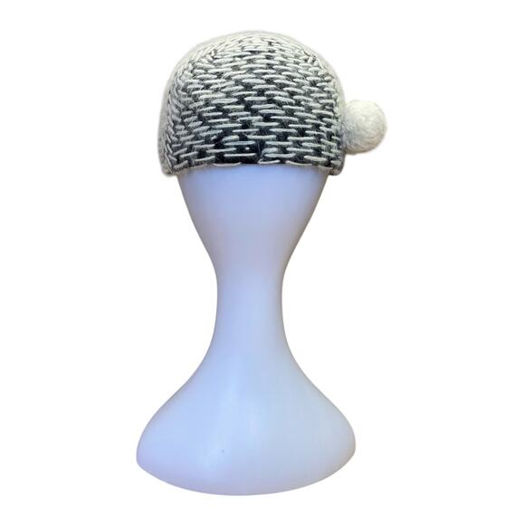 1940s Florice Detroit Black Felt Cloche Hat White Mohair Stitching